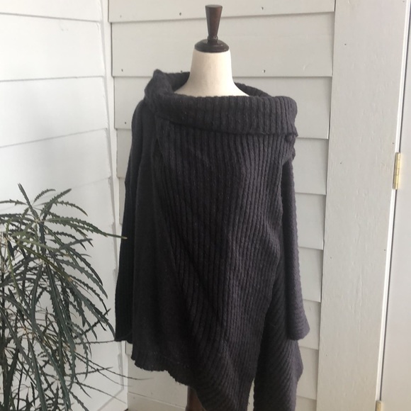 Jennifer Lopez gray asymmetrical cardigan size Small - Picture 6 of 10